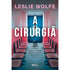 Livro: A Cirurgiã, capa com corredor de hospital e pessoa de costas, título em rosa. — Plenitude