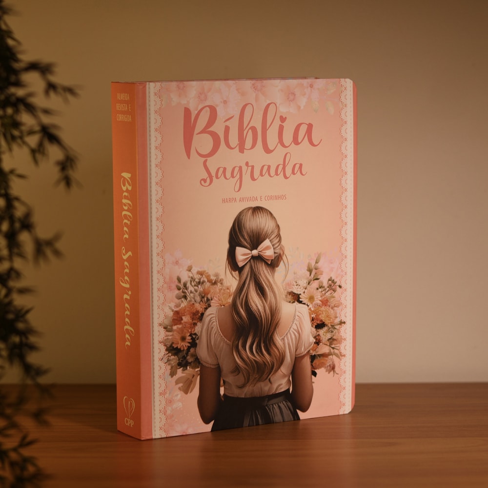 Bíblia Sagrada Menina Com Rendas | ARC | Letra Gigante | Harpa Avivada e Corinhos | Capa Dura