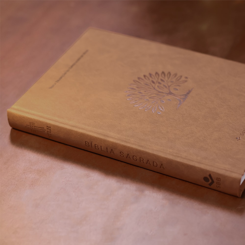 Bíblia Sagrada Árvore | NTLH | Capa Dura Marrom