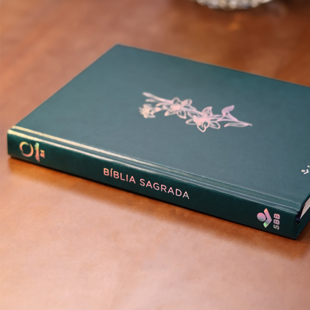Bíblia Sagrada Mare | ARA | Lírios | Capa Dura Verde