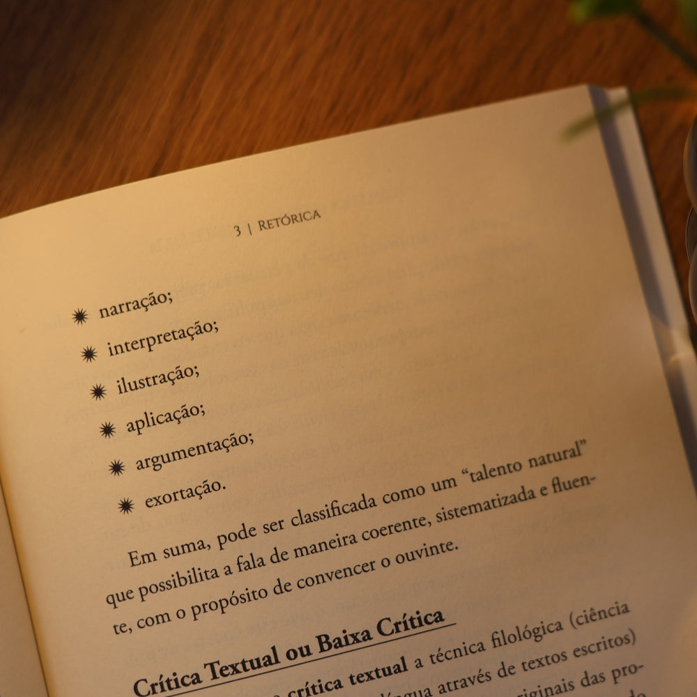 Página do capítulo de Retórica com os elementos do discurso: narração, interpretação, ilustração, aplicação, argumentação e exortação