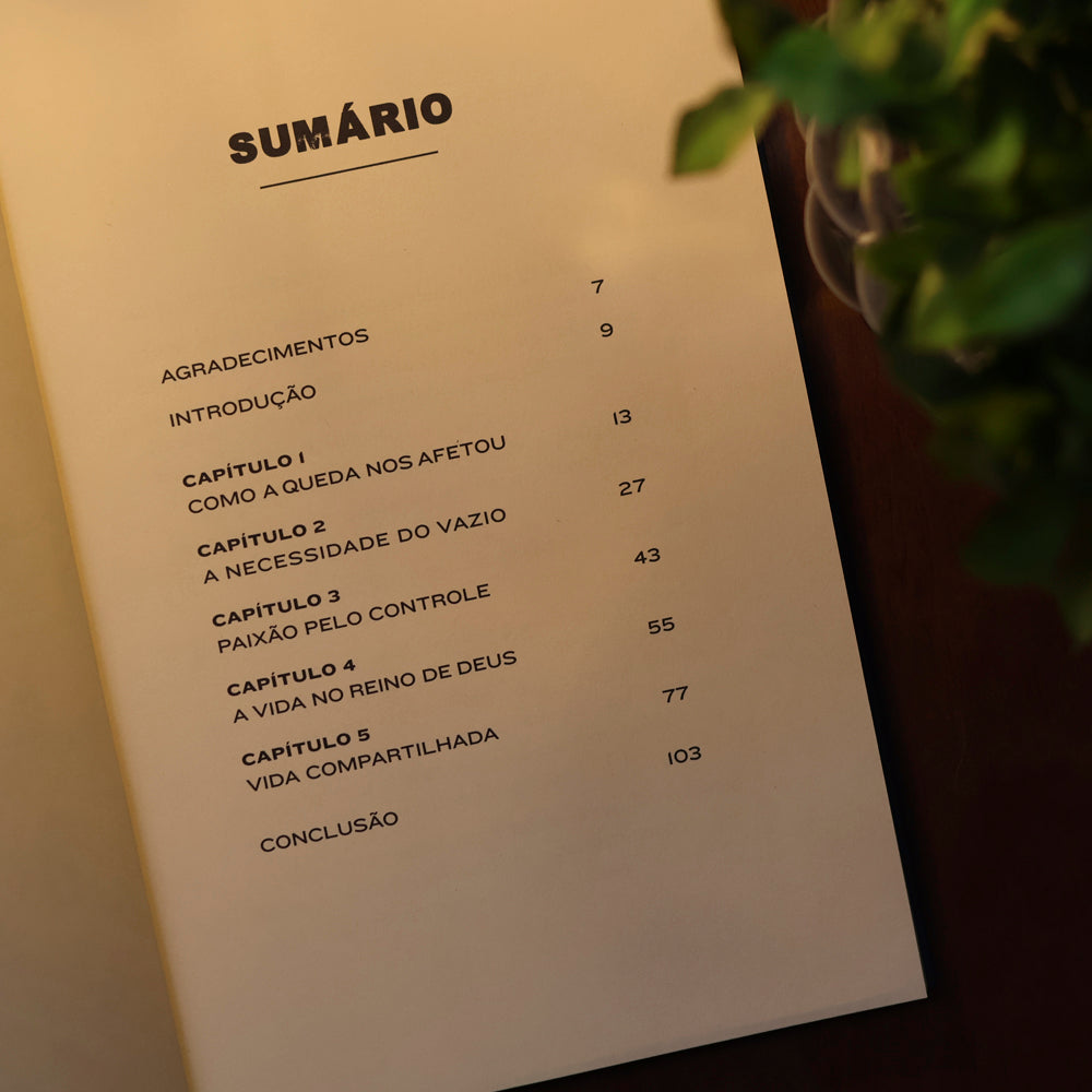 Alienados | Eliza Walker de Souza