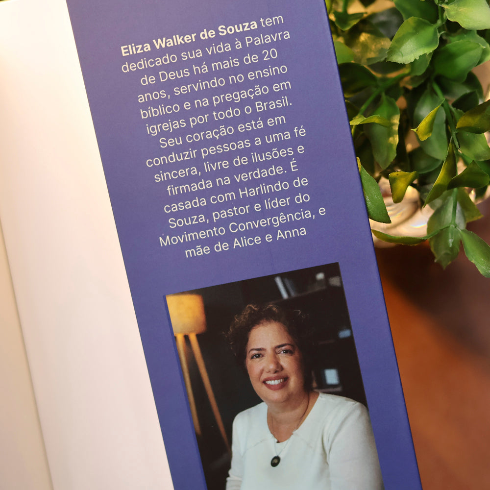 Alienados | Eliza Walker de Souza