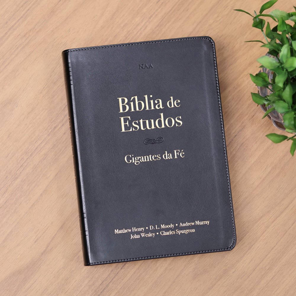 Bíblia de Estudos | NAA | Gigantes da Fé | Preta