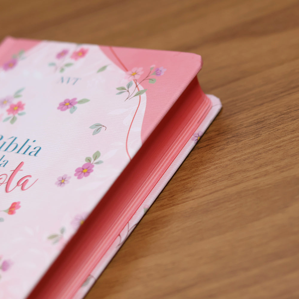 Bíblia da Garota | NVT | Com Índice | Capa Dura Flores