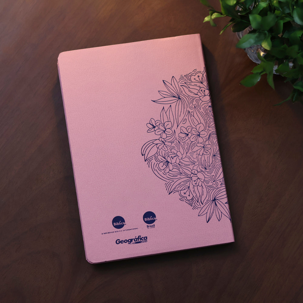 Bíblia Sagrada Slim | NVI | Letra Maior | Capa Luxo Nude