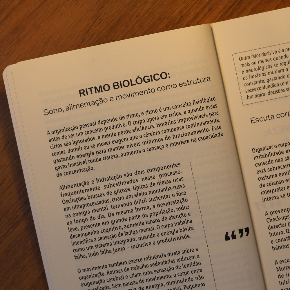 Kit Bíblia Evangelize | NVI | Miqueias 6 + Livro de Anotações