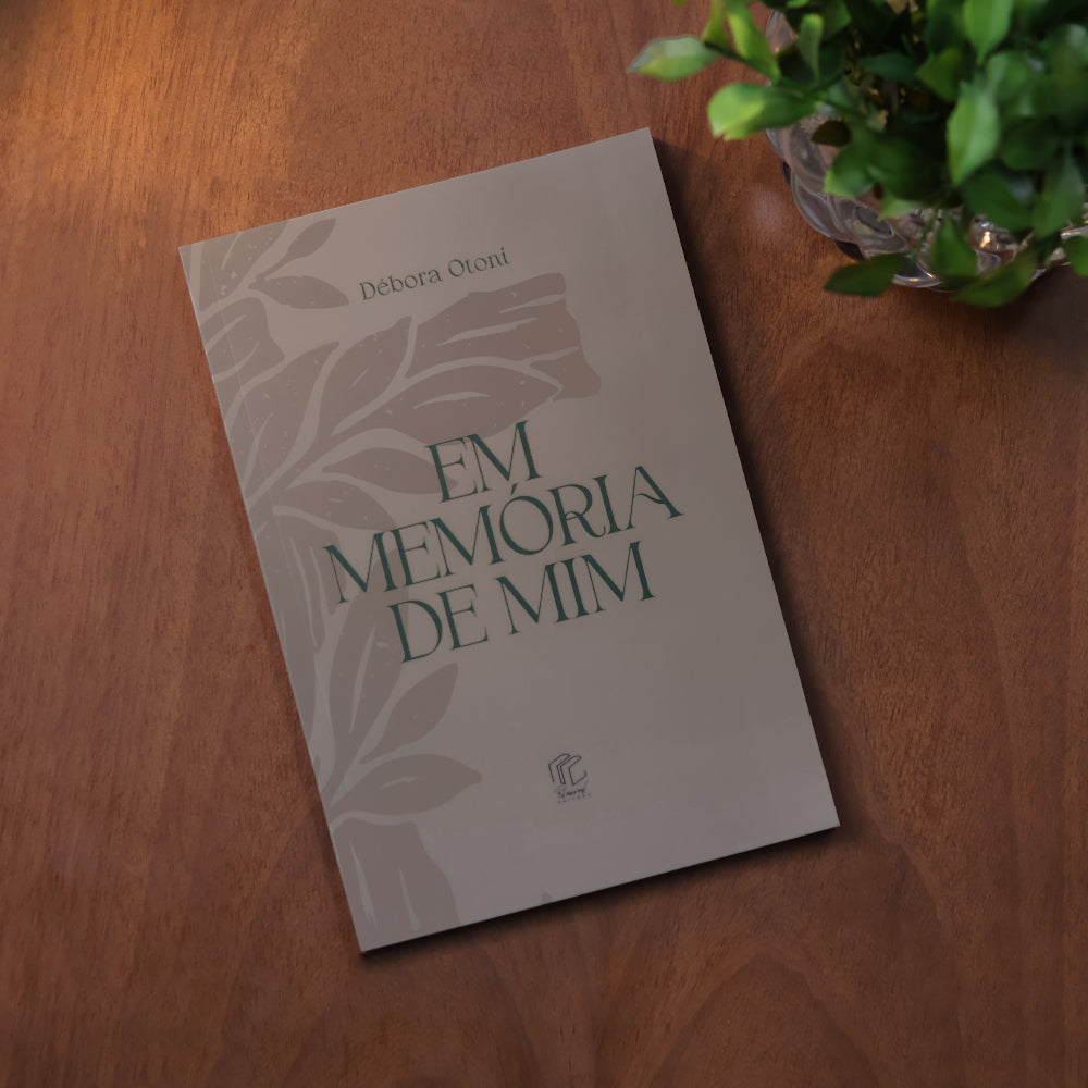 Em Memória de Mim | Em Um Jardim | 2 em 1 | Débora Otoni