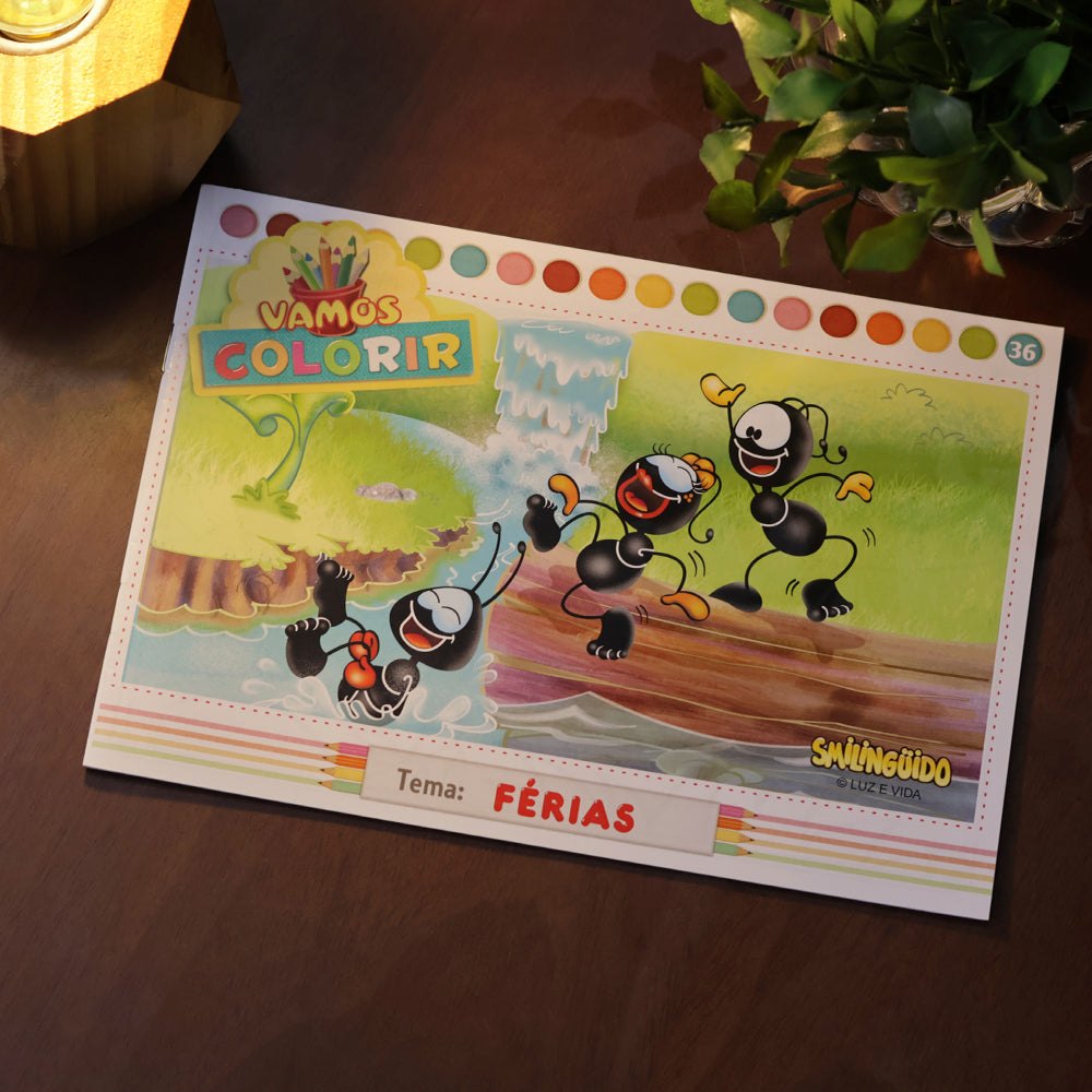 Livro Vamos Colorir | Férias | Smilinguido