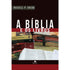 Capa de livro "A Bíblia e os Livros" de Russell P. Shedd, com fundo marrom-escuro e título em branco, sobre uma pilha de livros — Plenitude