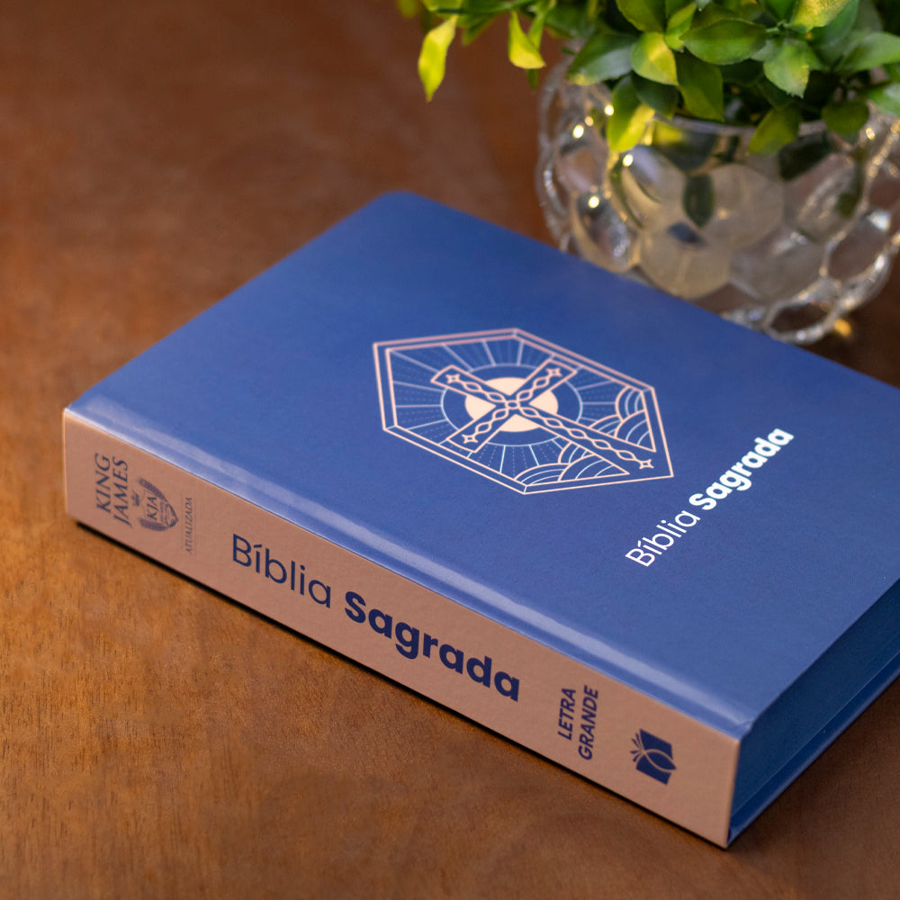 Bíblia Sagrada Cruz Vitral | KJA  | Letra Maior | Capa Dura