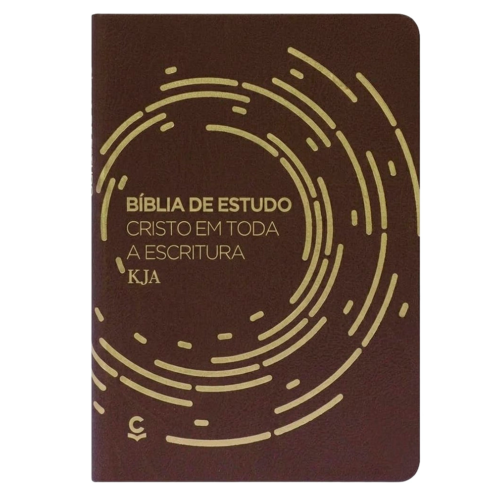 Bíblia de Estudo Cristo em Toda a Escritura KJA, capa marrom com detalhes dourados em espiral e logo. — Plenitude