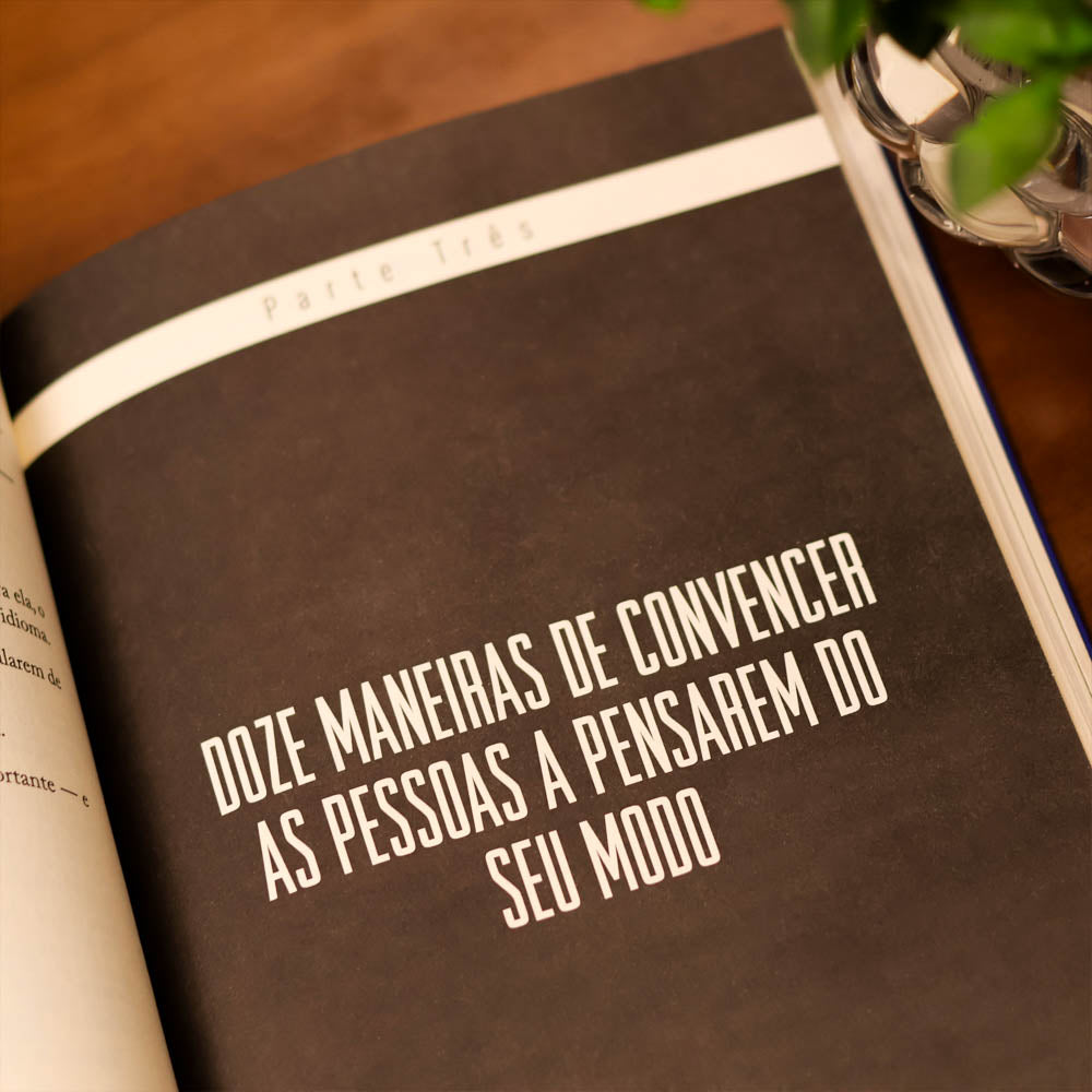 Kit Devocional Solo | Eugene Peterson + Como Fazer Amigos e Influenciar Pessoas | Dale Carnegie