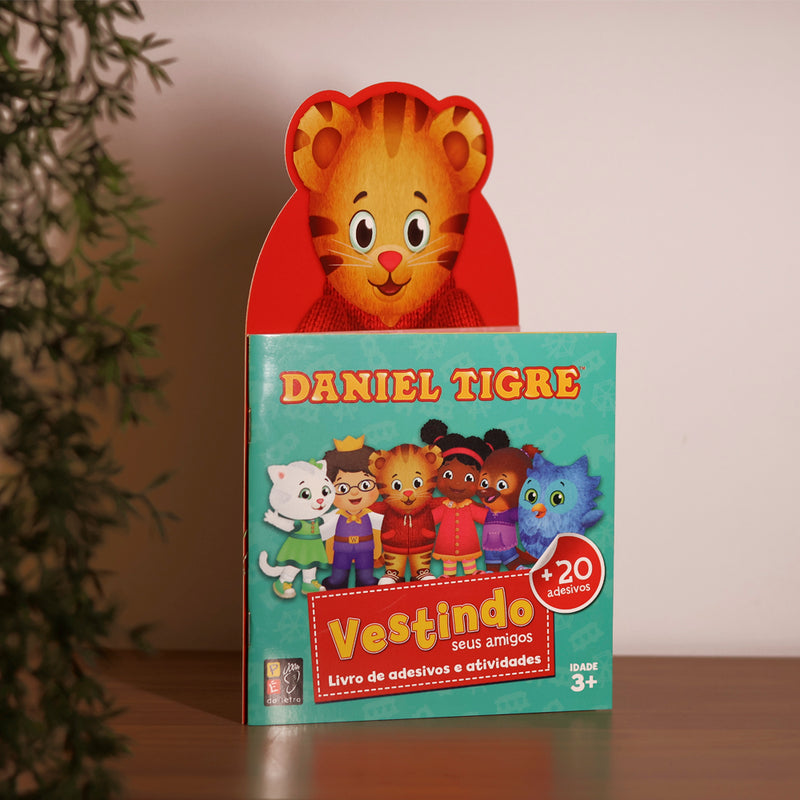 Daniel Tigre | Vestindo Seus Amigos