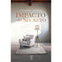 Livro Impacto do Secreto, capa com imagem de poltrona e abajur em sala. Título em tons de cobre. — Plenitude