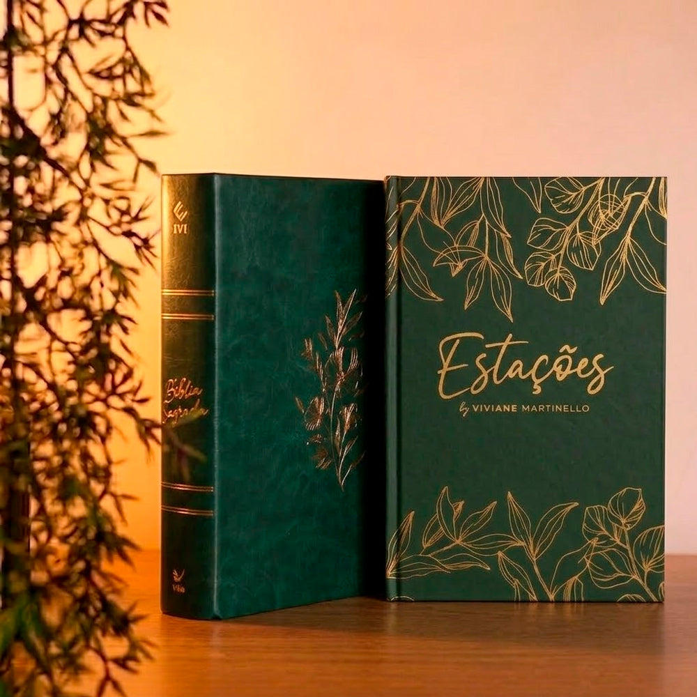 Kit Bíblia Mulheres Floral Verde Musgo NVT + Planner Estações Floral Viviane Martinello