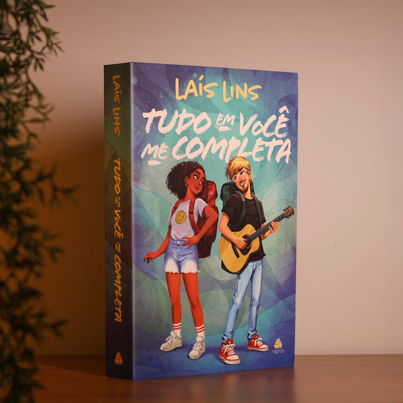 Tudo Em Você Me Completa | Laís Lins