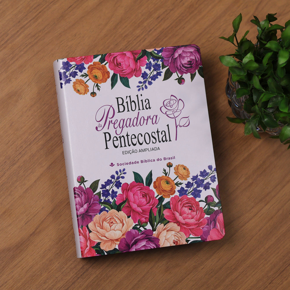 Bíblia da Pregadora Pentecostal | ARC | Edição Ampliada | Capa Florida