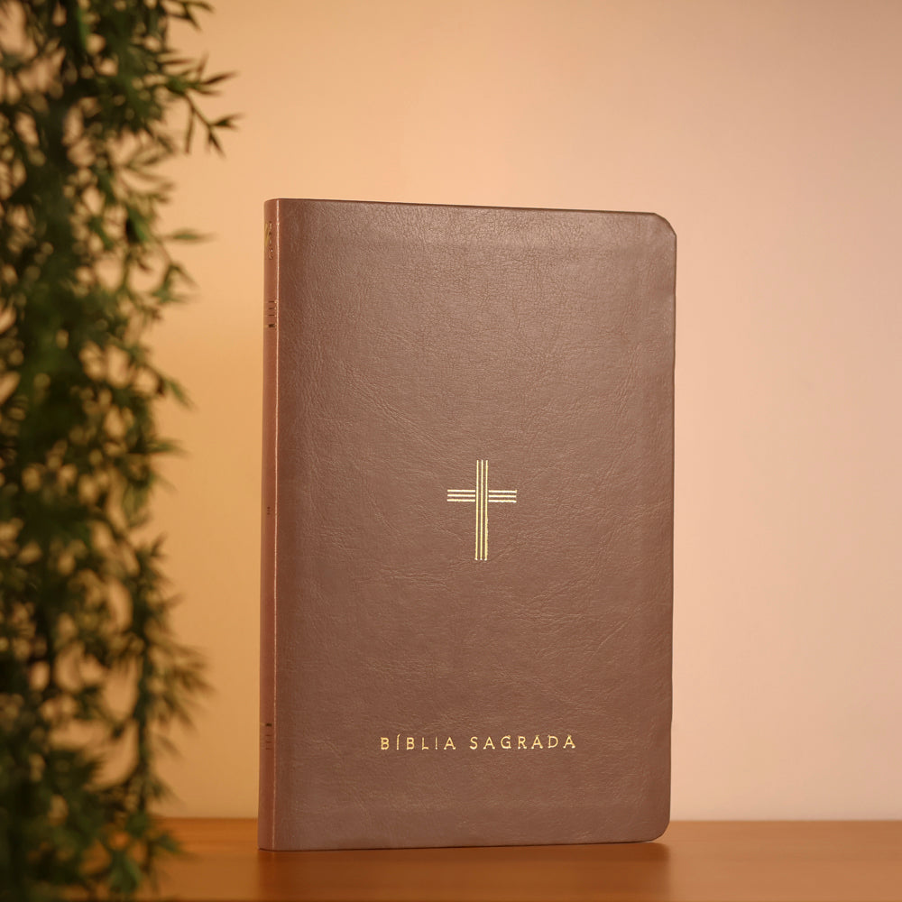 Capa de Bíblia Slim NVT | Poder da Cruz | Capa Luxo Fendi — item do Bíblia Slim NVT | Poder da Cruz | Capa Luxo Fendi + Grátis Bloco de Anotações Flor Minimalist · foto 2