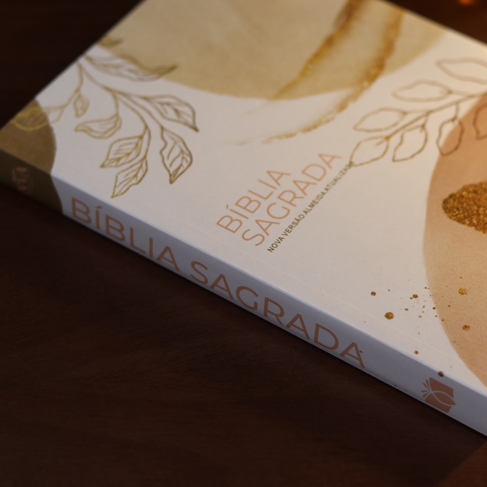 Kit 10 Bíblias Sagrada Brush e Folhas | NVA | Capa Brochura · foto 3