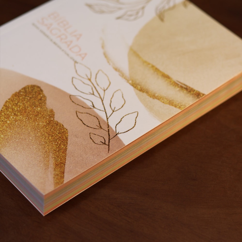 Kit 10 Bíblias Sagrada Brush e Folhas | NVA | Capa Brochura · foto 5