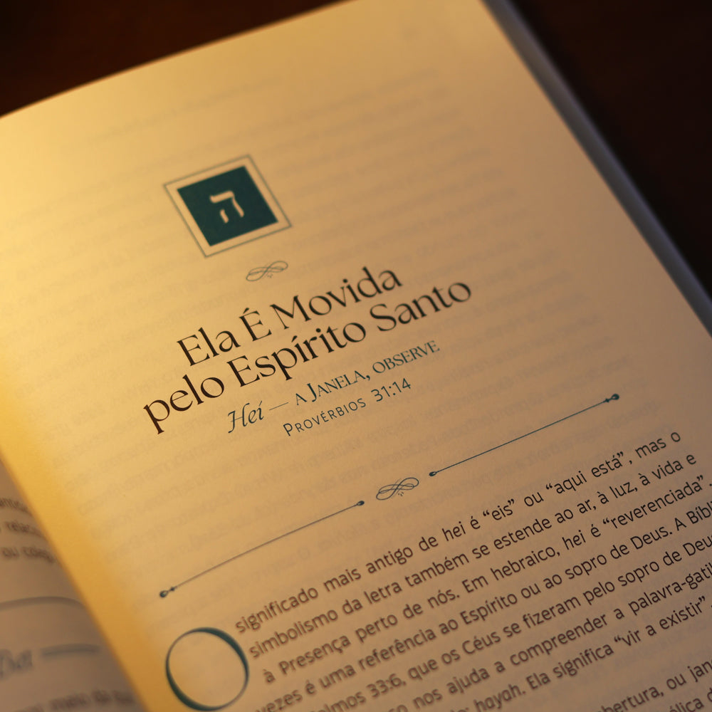 Capa de A Força de Uma Mulher | Lauren Crews — item do Kit A Força de Uma Mulher | Lauren Crews + Grátis Bloco de Anotações Lírios · foto 7