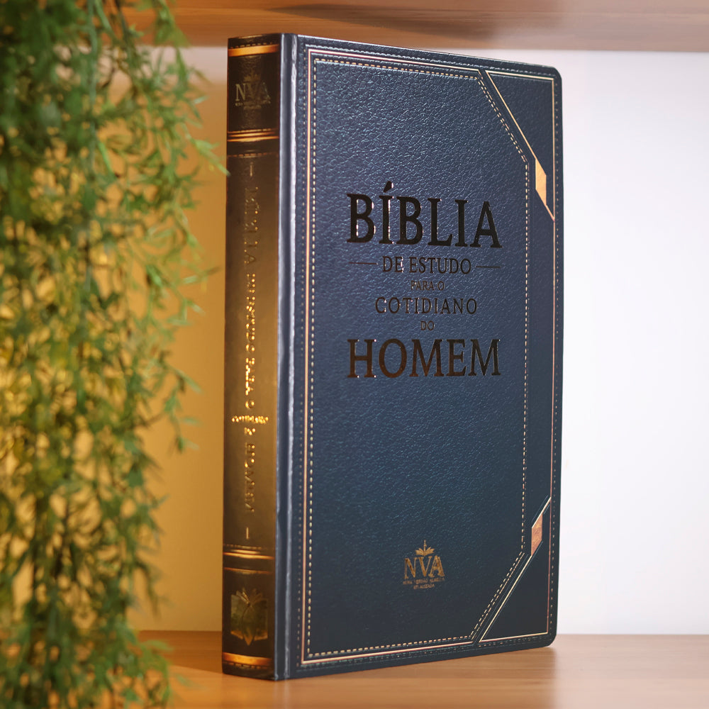 Capa de Bíblia de Estudo Para o Cotidiano do Homem | NVA | Full Collor | Capa Dura Preta — item do Kit Bíblia de Estudo Para o Cotidiano do Homem | NVA | Full Collor | Capa Dura Preta + Devocional As Promessas de Deus | Carlito Paes · foto 2