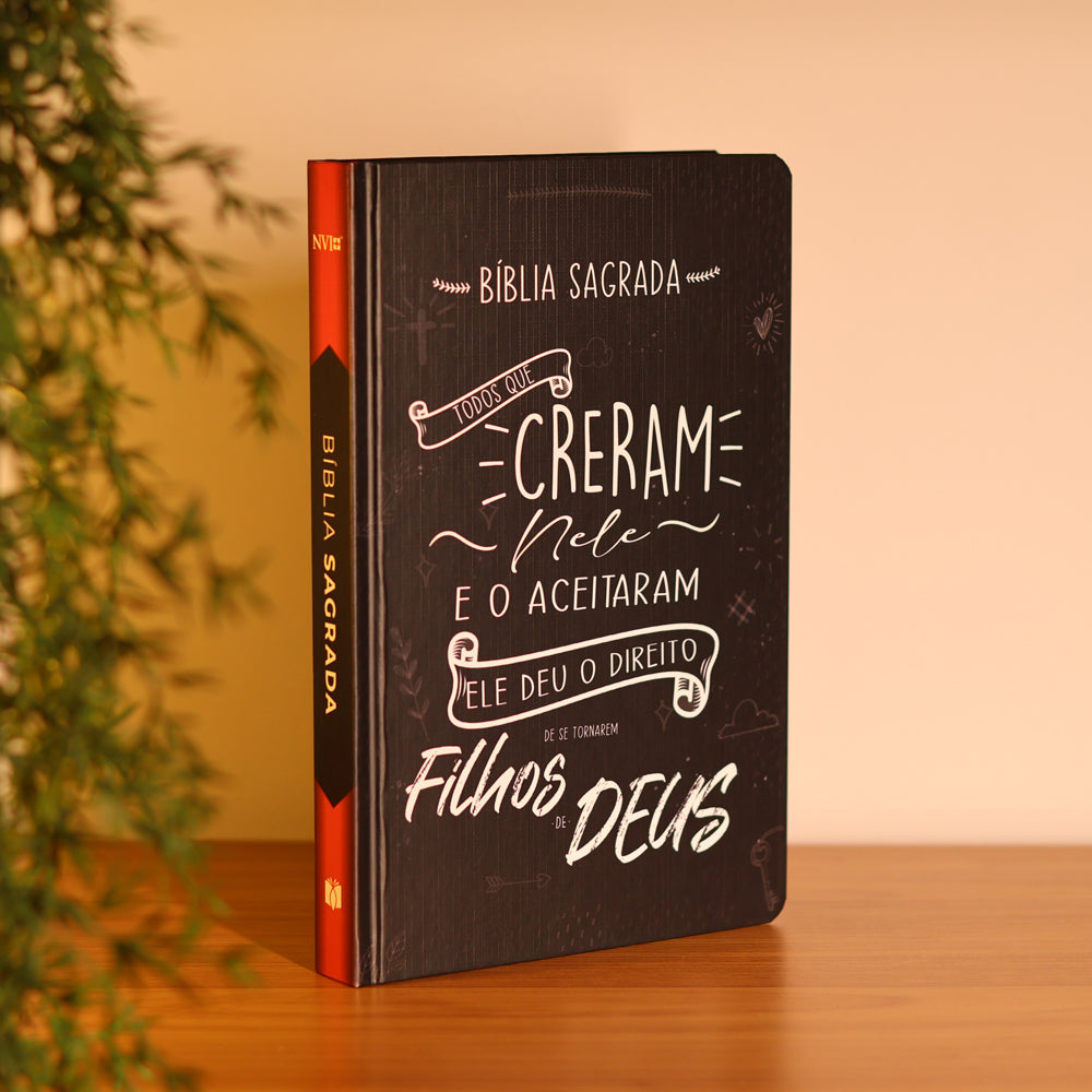 Capa de Bíblia Sagrada Creram Nele | NVI | Letra Normal | Capa Dura Preta — item do Kit Bíblia Sagrada Creram Nele | NVI | Letra Normal | Capa Dura Preta 5un · foto 2