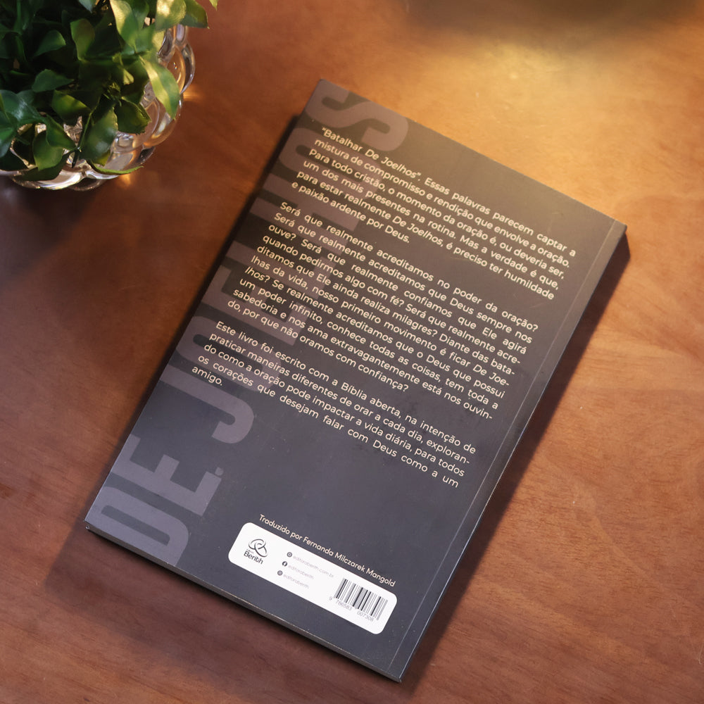 Capa de Devocional De Joelhos | Phil Wickham e Matt Litton — item do Kit Bíblia Sagrada | NVI | Leitura Perfeita | Couro Soft Marrom | Com Índice + Devocional De Joelhos | Phil Wickham e Matt Litton · foto 9