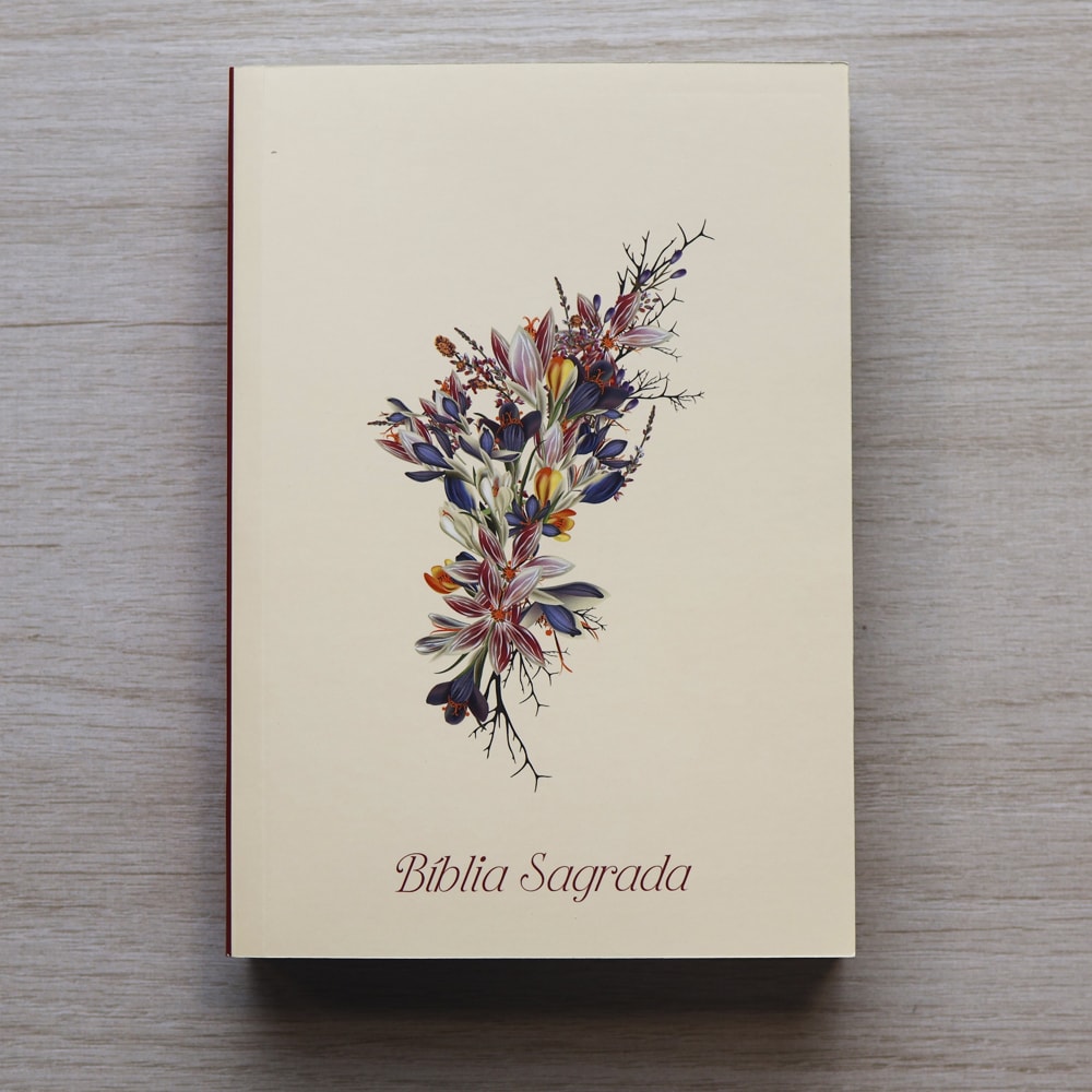 Capa de Bíblia Sagrada Orquídeas | NAA | Letra Normal | Capa Ilustrada — item do Kit Bíblia Sagrada Orquídeas | NAA | Letra Normal | Capa Ilustrada 10un · foto 2