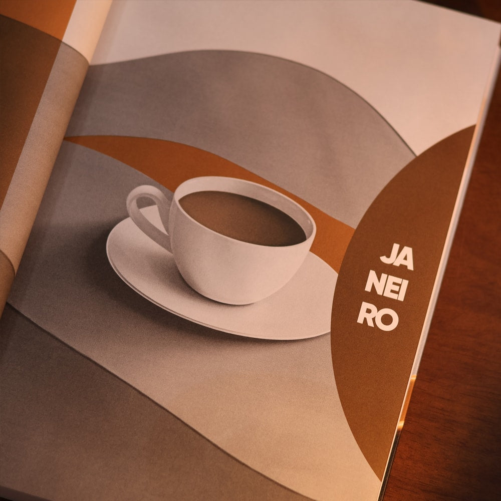 Capa de Café Com Deus Pai 2026 | Porções Diárias de Amor | Junior Rostirola — item do Kit Bíblia Sagrada Slim | NVI | Letra Normal | Capa Luxo Marrom + Café Com Deus Pai 2026 | Porções Diárias de Amor | Junior Rostirola · foto 7