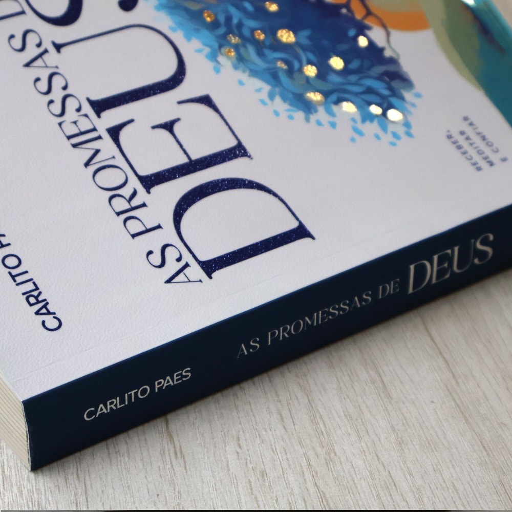 Capa de Devocional As Promessas de Deus  | Carlito Paes — item do Kit Bíblia Slim NVT | Poder da Cruz | Capa Luxo Caramelo + Devocional As Promessas de Deus | Carlito Paes · foto 6