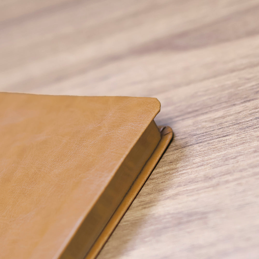 Capa de Bíblia Slim NVT | Poder da Cruz |  Capa Luxo Caramelo — item do Kit Bíblia Slim NVT | Poder da Cruz | Capa Luxo Caramelo + Grátis O Livro de Enoque · foto 5