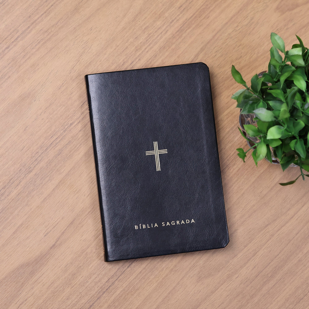 Capa de Bíblia Slim NVT | Poder da Cruz | Capa Luxo Preta — item do Kit Bíblia Slim NVT | Poder da Cruz | Capa Luxo Preta + Grátis O Livro de Enoque · foto 3