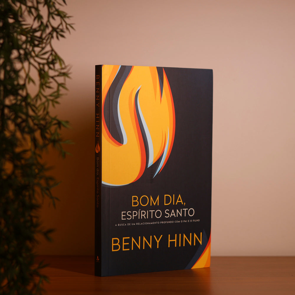 Capa de Bom dia Espírito Santo | Benny Hinn — item do Kit Bom dia Espírito Santo | Benny Hinn + Bloco de Anotações Ele Ressuscitou | Capa Brochura · foto 2