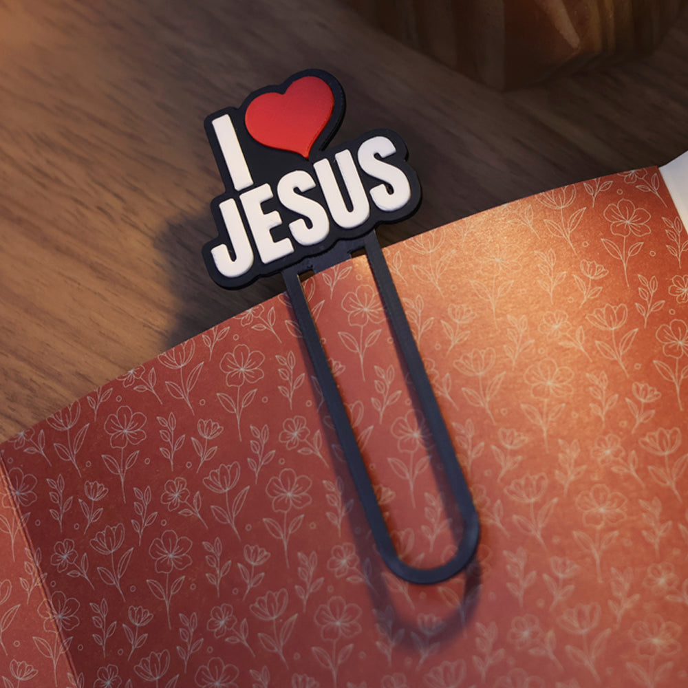 Capa de Marca Página 3D | I Love Jesus — item do Kit Café Com Deus Pai 2027 | Júnior Rostirola | Capa Brochura + Devocional Mulheres 2027 | Viviane Martinello + Grátis Marca Página 3D I Love Jesus · foto 4