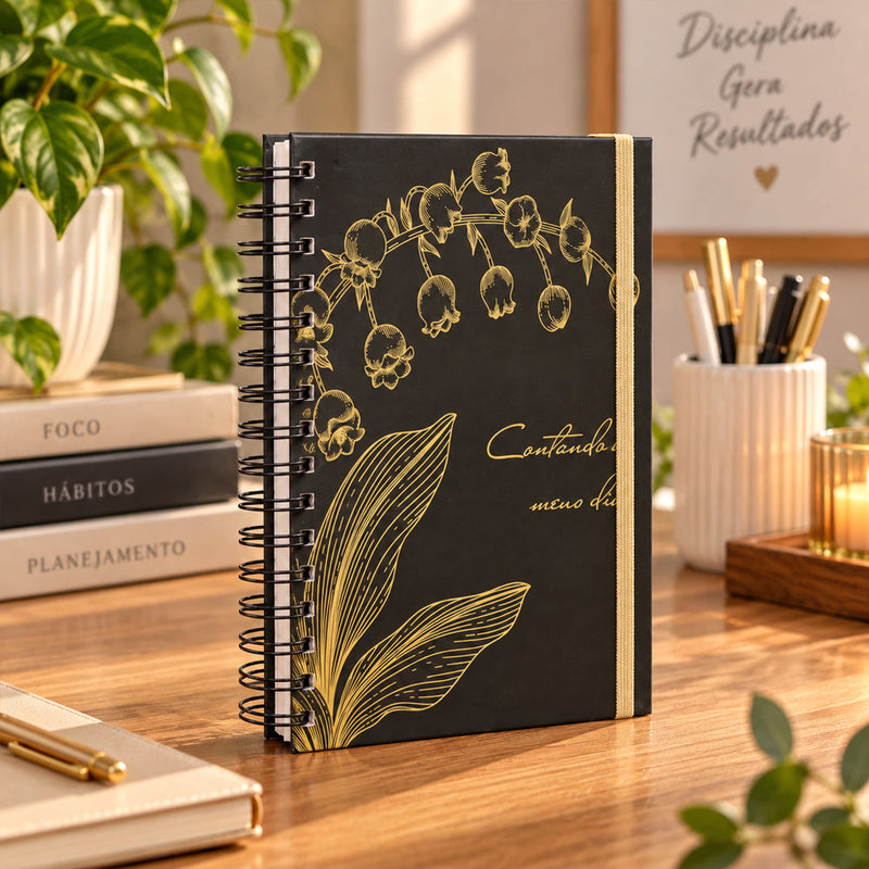 Capa de Planner Contando os Meus Dias | Capa Preta Lírio do Vale — item do Kit Café Com Deus Pai 2027 | Júnior Rostirola | Capa Brochura + Planner Contando os Meus Dias | Capa Preta Lírio do Vale · foto 2