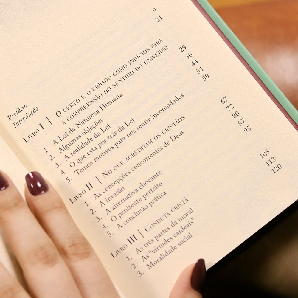 Capa de Cristianismo Puro e Simples | C. S. Lewis — item do Kit Cartas de um Diabo a Seu Aprendiz + Cristianismo Puro e Simples + A Abolição do Homem | C. S. Lewis | Capa Dura · foto 4