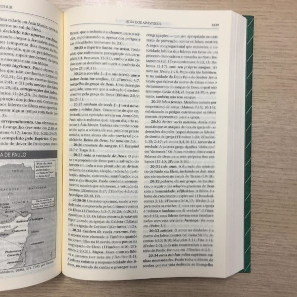 Capa de Comentário bíblico MacArthur | Gênesis a Apocalipse — item do Kit Comentário Bíblico MacArthur + Manual Bíblico MacArthur · foto 3