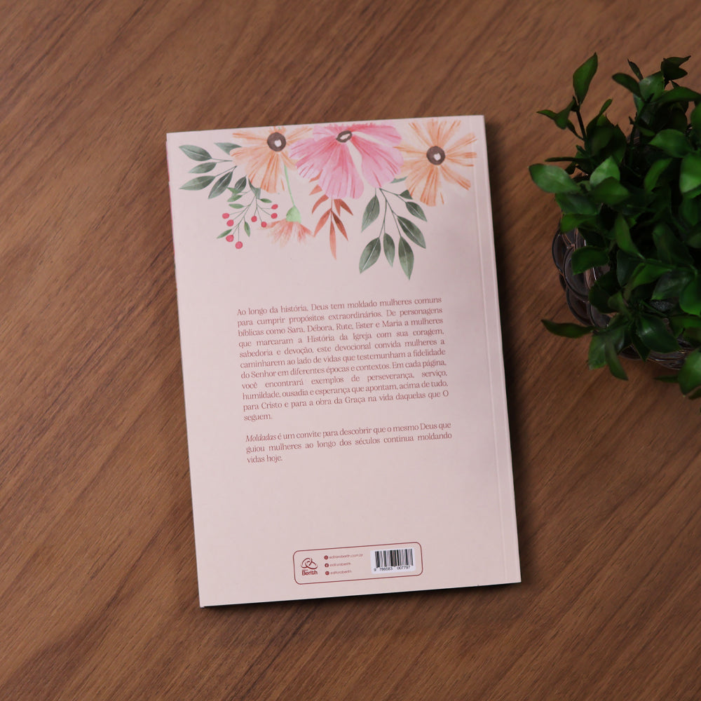 Capa de Devocional Moldadas | 365 Dias com as Mulheres da Bíblia | Rute Salviano e Karina Bonello — item do Kit Devocional Moldadas | 365 Dias com as Mulheres da Bíblia | Rute Salviano e Karina Bonello + Mulheres Improváveis | Viviane Martinello · foto 10