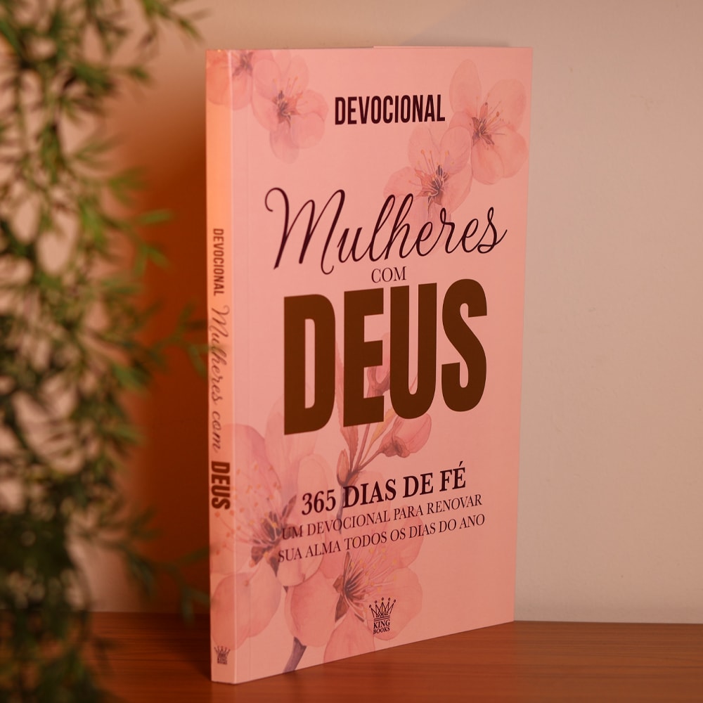 Capa de Devocional Mulheres Com Deus | 365 Dias de Fé — item do Kit Devocional Mulheres Com Deus | 365 Dias de Fé + Mulheres Improváveis | Viviane Martinello · foto 2