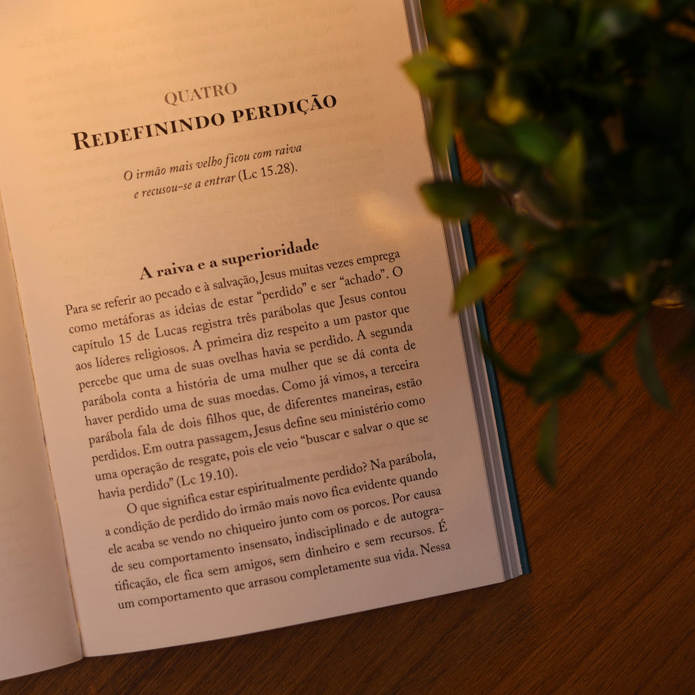 Capa de O Deus Pródigo | Timothy Keller — item do Kit Ego Transformado + O Profeta Pródigo + O Deus Pródigo | Timothy Keller · foto 6