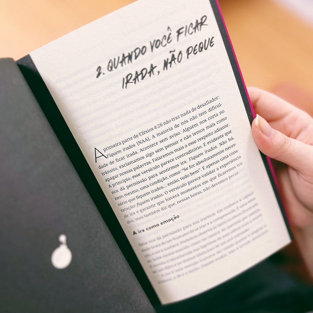 Capa de Eu, Meu Pavio Curto e Deus | Lisa Bevere — item do Kit Eu, Meu Pavio Curto e Deus + Forte | Devocionais Para Uma Vida Poderosa e Apaixonada | Lisa Bevere + O Deus que Destrói Sonhos | Rodrigo Bibo · foto 5