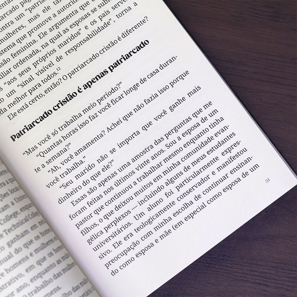 Capa de A Construção da Feminilidade Bíblica | Beth Allison Barr — item do Kit Feminilidade Radical | Carolyn McCulley + Deixe-me ser Mulher | Elisabeth Elliot + A Construção da Feminilidade Bíblica | Beth Allison Barr · foto 6