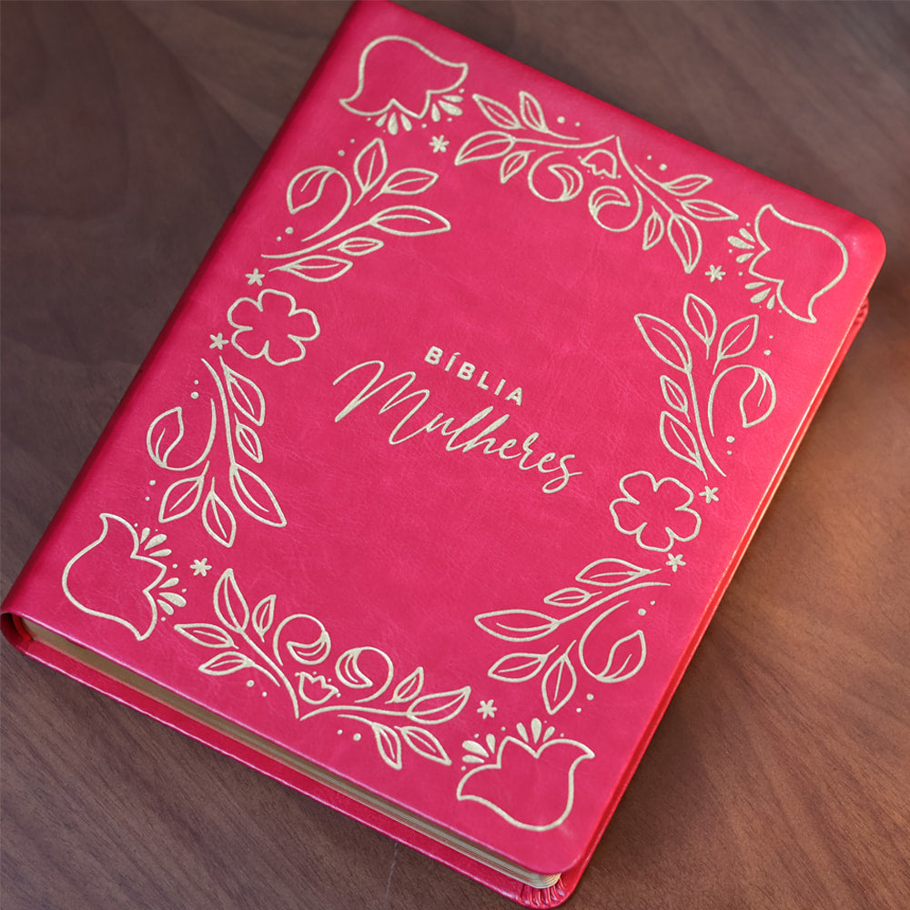 Capa de Bíblia Mulheres Frame e Floral | Viviane Martinello | NVT | Espaço Para Anotações | Capa Luxo Rosa — item do Kit Mulheres do Secreto + Bíblia Mulheres Frame e Floral | Viviane Martinello | NVT | Capa Luxo Rosa · foto 3