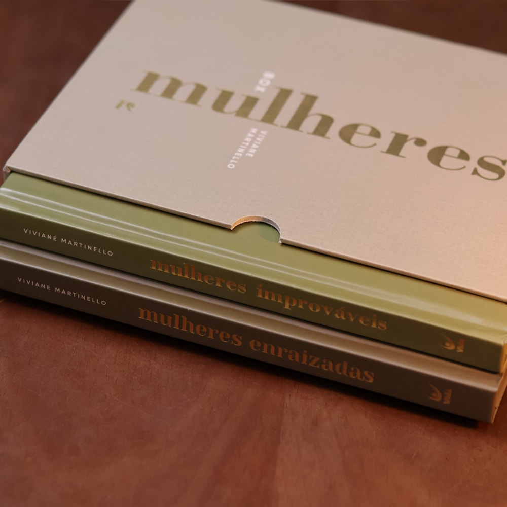 Capa de Box Mulheres | Viviane Martinello | Capa Dura Luxo — item do Kit Mulheres do Secreto + Box Mulheres Capa Dura Luxo | Viviane Martinello · foto 5