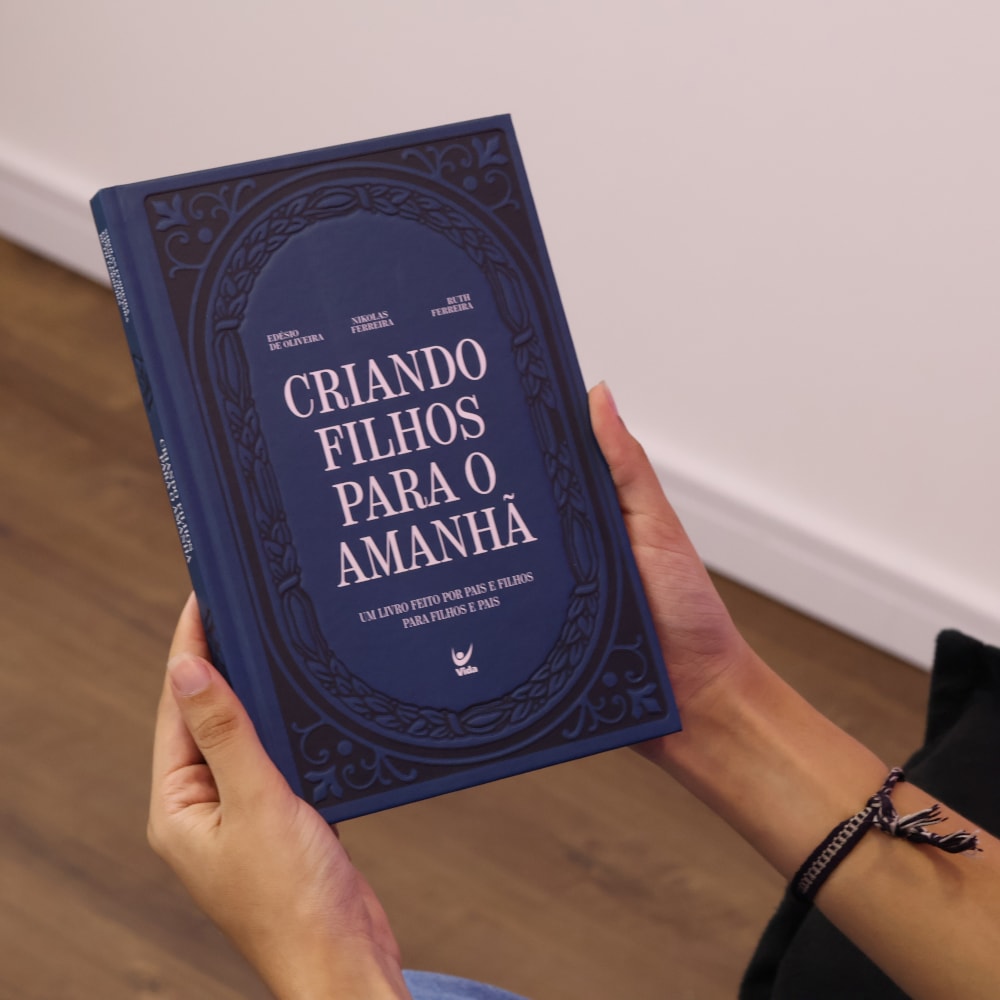 Capa de Criando Filhos Para o Amanhã | Edésio De Oliveira , Nikolas Ferreira e Ruth Ferreira — item do Kit O Cristão e a Política | Nikolas Ferreira + Criando Filhos Para o Amanhã | Edésio de Oliveira, Nikolas Ferreira e Ruth Ferreira · foto 2