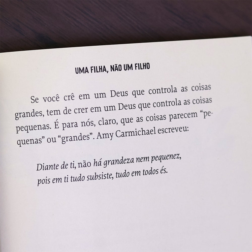 Capa de Deixe-me ser Mulher | Elisabeth Elliot — item do Kit O que Deus Diz Sobre as Mulheres | Kathleen Nielson + Deixe-me ser Mulher | Elisabeth Elliot · foto 7