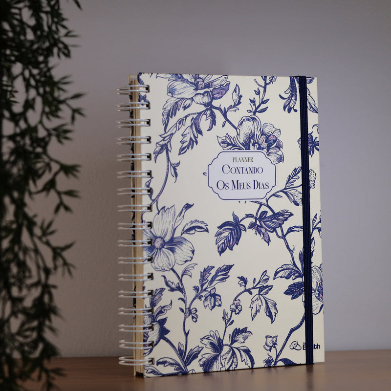 Capa de Planner Contando os Meus Dias | Capa Floral Azul — item do Kit Planner Contando os Meus Dias | Capa Floral Azul + A Força de Uma Mulher | Lauren Crews · foto 2