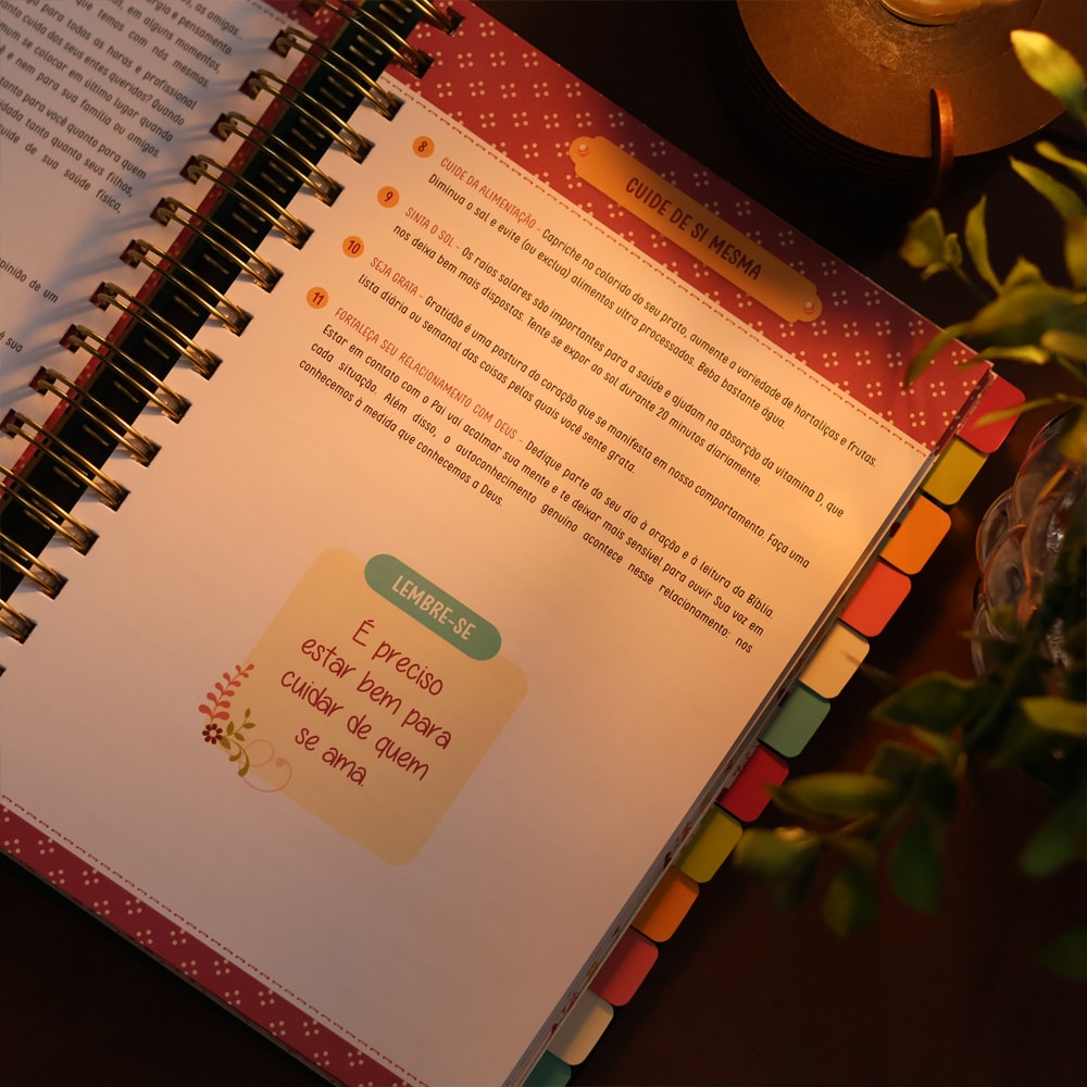Capa de Planner Meu Plano Perfeito | Capa Dura Com Tecido Verde — item do Kit Planner Meu Plano Perfeito | Capa Dura Com Tecido Verde + Bíblia Sagrada Essência Leia e Anote | NVI | Capa Luxo Marrom · foto 7